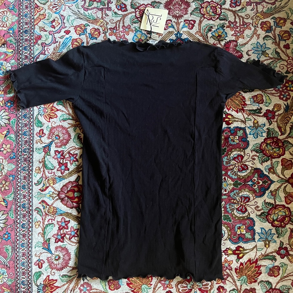 Baserange black tshirt size S NWT